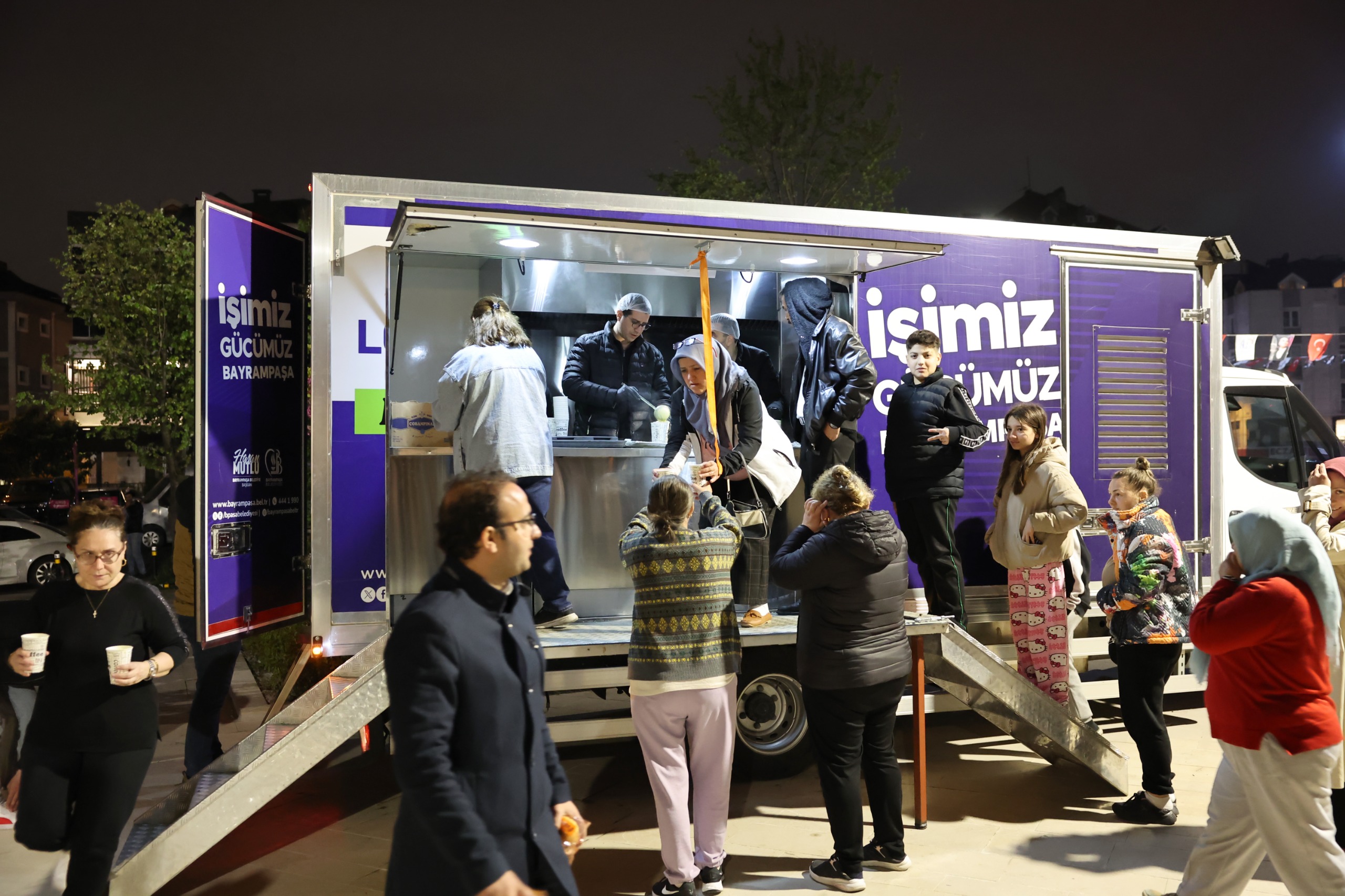 GÖNÜLERİ SICAK ÇORBA İLE ISITTIK